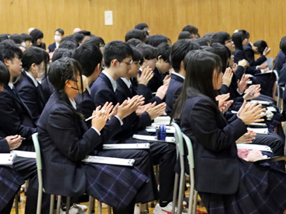 �u�T���̓��v14